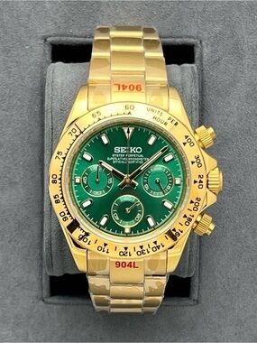 Seiko mod Daytona Gold and Green Chronograph Bracelet Watch Mens